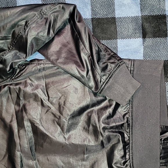 Jordan. Black Bomber Jacket. Arm-pocket. 9.5/10 condition. Men's size Large - Picture 13 of 16